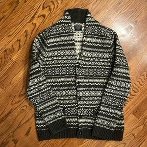 Abercrombie and Fitch men’s sweater size L extremely warm !